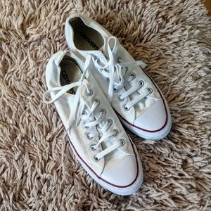 White Converse size 9.5